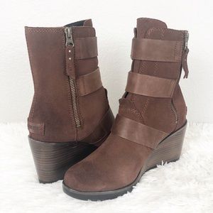 NWT Sorel After Hours Suede Boots sz 7.5.